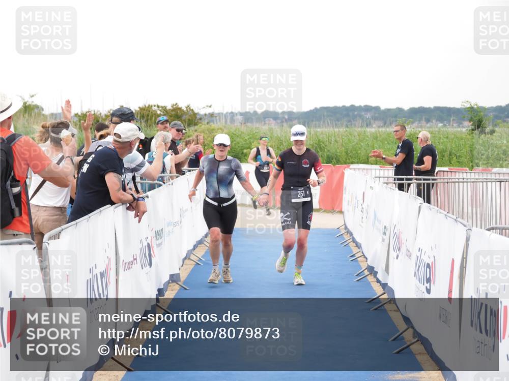 22.06.2025 - Viking Triathlon MichiJ http://msf.ph/oto/8079873 22.06.2025 16:05:34 Ziel 251, 454 meine-sportfotos.de