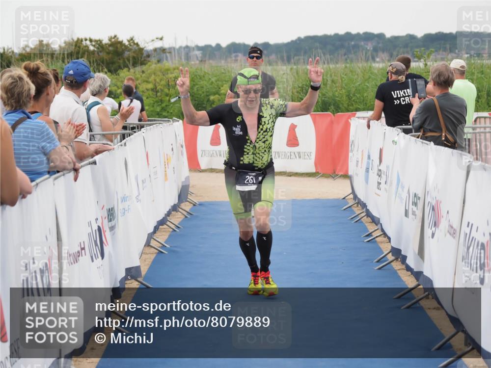 22.06.2025 - Viking Triathlon MichiJ http://msf.ph/oto/8079889 22.06.2025 15:56:38 Ziel 261, 306, 647 meine-sportfotos.de