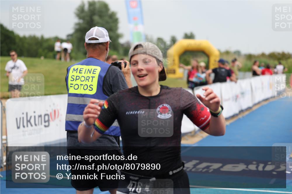 22.06.2025 - Viking Triathlon Yannick Fuchs http://msf.ph/oto/8079890 22.06.2025 16:47:59 Ziel 476 meine-sportfotos.de