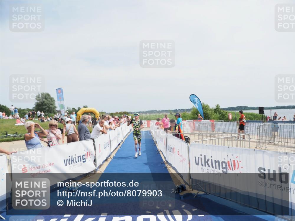 22.06.2025 - Viking Triathlon MichiJ http://msf.ph/oto/8079903 22.06.2025 14:19:49 Ziel 368 meine-sportfotos.de