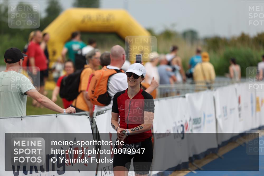 22.06.2025 - Viking Triathlon Yannick Fuchs http://msf.ph/oto/8079947 22.06.2025 16:49:56 Ziel 477, 499 meine-sportfotos.de