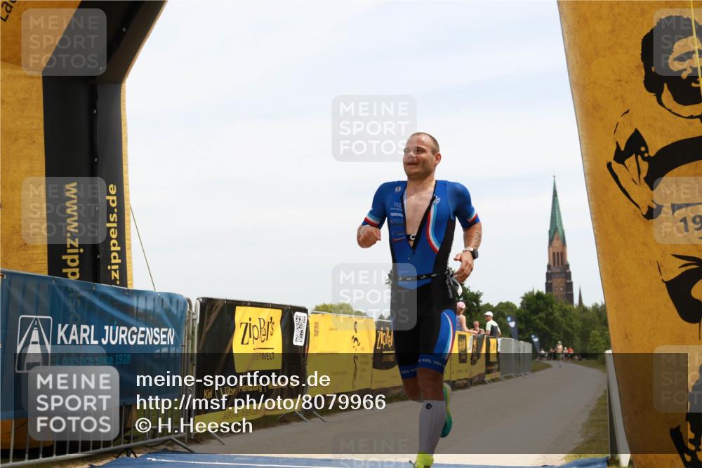 22.06.2025 - Viking Triathlon H.Heesch http://msf.ph/oto/8079966 22.06.2025 12:49:42 Laufen 347, 544 meine-sportfotos.de