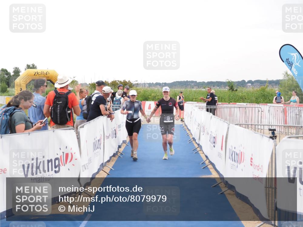 22.06.2025 - Viking Triathlon MichiJ http://msf.ph/oto/8079979 22.06.2025 16:05:35 Ziel 251, 454 meine-sportfotos.de