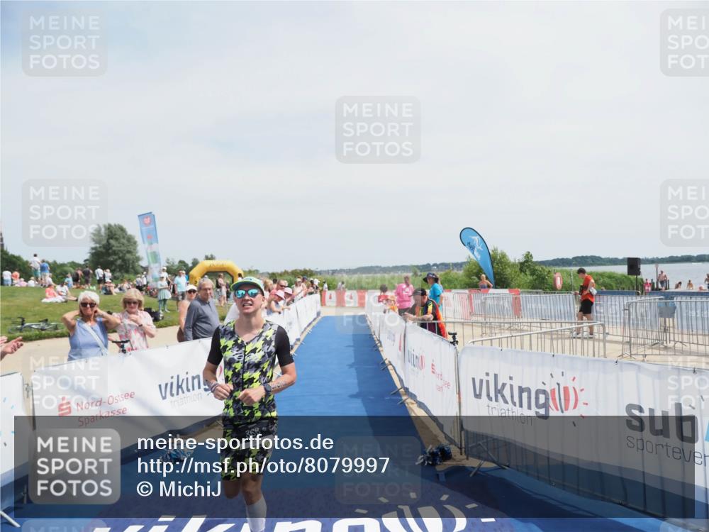 22.06.2025 - Viking Triathlon MichiJ http://msf.ph/oto/8079997 22.06.2025 14:19:50 Ziel 368 meine-sportfotos.de