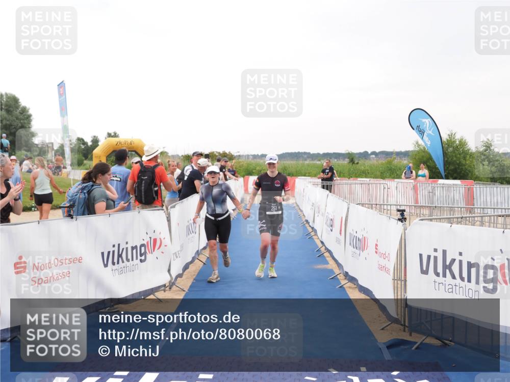 22.06.2025 - Viking Triathlon MichiJ http://msf.ph/oto/8080068 22.06.2025 16:05:36 Ziel 251, 454 meine-sportfotos.de
