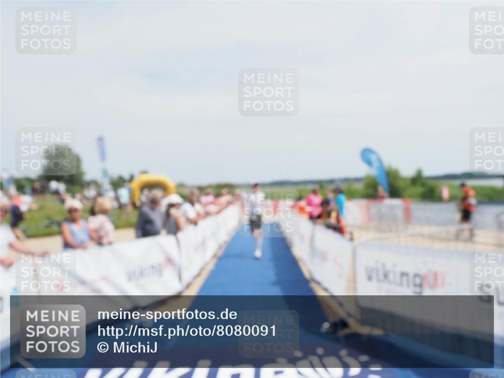 22.06.2025 - Viking Triathlon MichiJ http://msf.ph/oto/8080091 22.06.2025 14:20:04 Ziel 401 meine-sportfotos.de