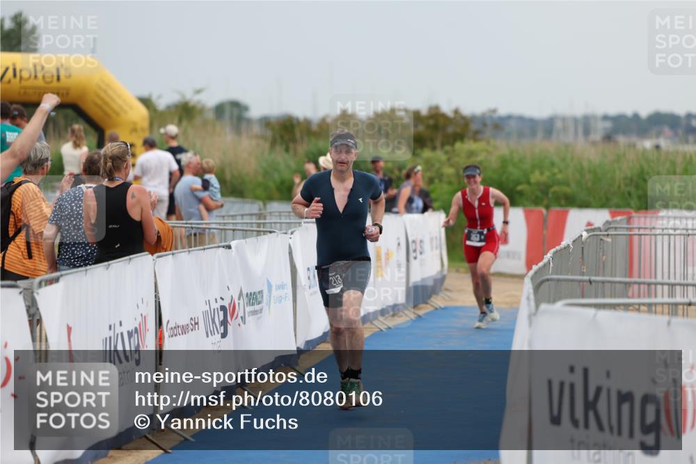 22.06.2025 - Viking Triathlon Yannick Fuchs http://msf.ph/oto/8080106 22.06.2025 16:50:53 Ziel 213, 353 meine-sportfotos.de