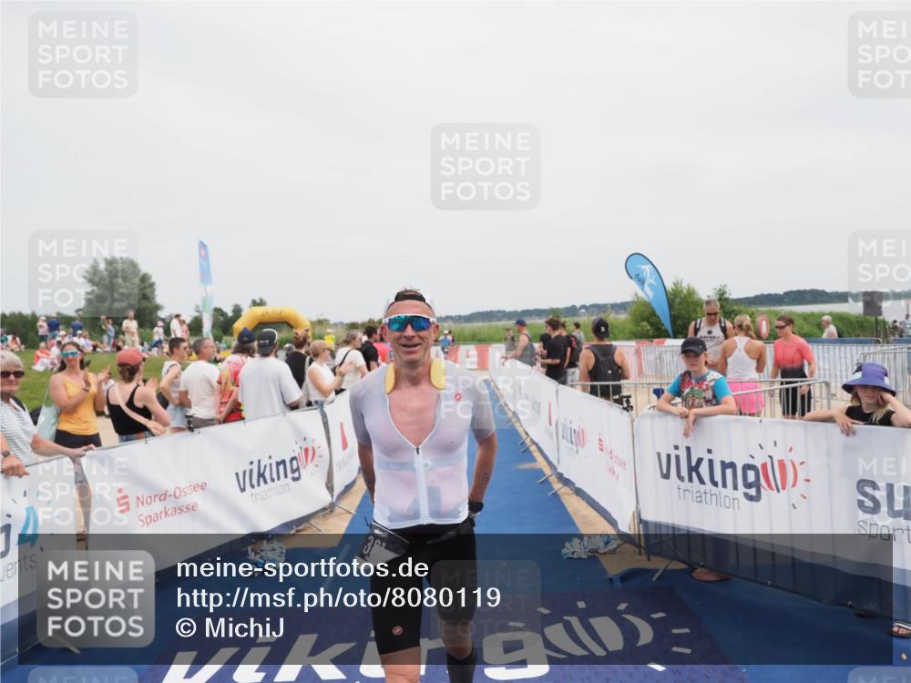 22.06.2025 - Viking Triathlon MichiJ http://msf.ph/oto/8080119 22.06.2025 14:40:02 Ziel 229, 381 meine-sportfotos.de