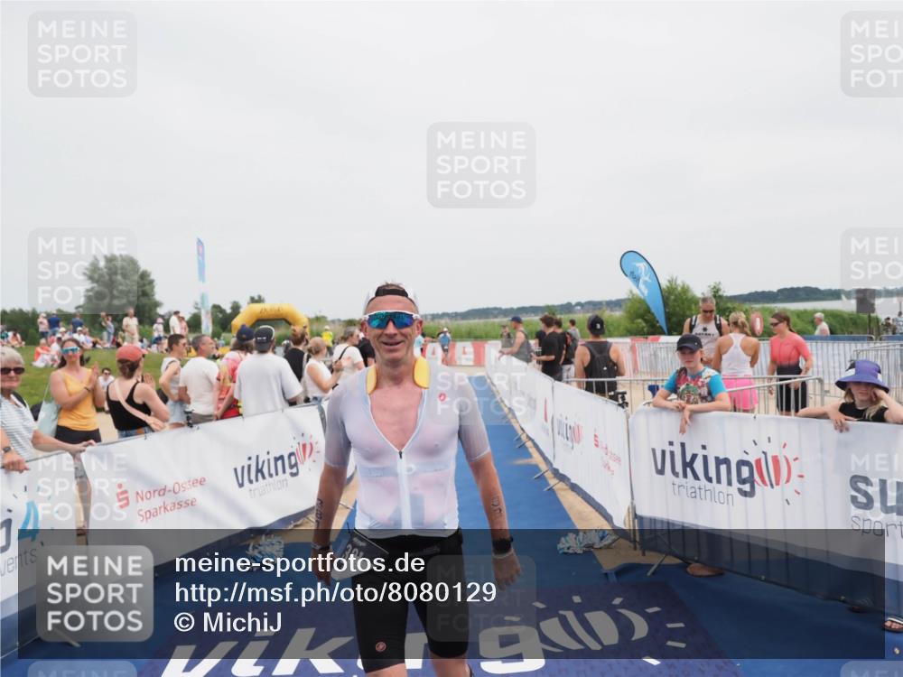 22.06.2025 - Viking Triathlon MichiJ http://msf.ph/oto/8080129 22.06.2025 14:40:02 Ziel 229, 381 meine-sportfotos.de
