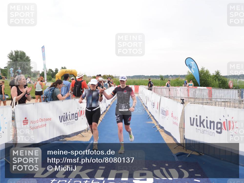 22.06.2025 - Viking Triathlon MichiJ http://msf.ph/oto/8080137 22.06.2025 16:05:37 Ziel 251, 454 meine-sportfotos.de