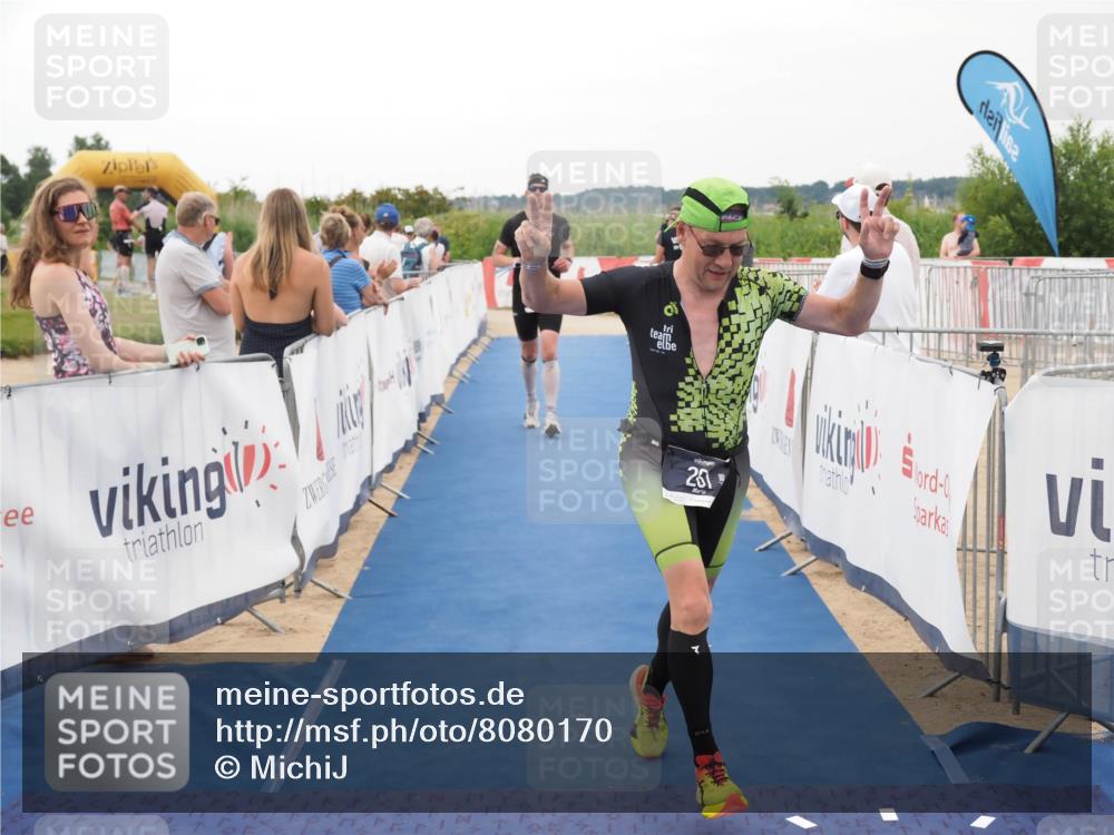 22.06.2025 - Viking Triathlon MichiJ http://msf.ph/oto/8080170 22.06.2025 15:56:42 Ziel 261, 306 meine-sportfotos.de