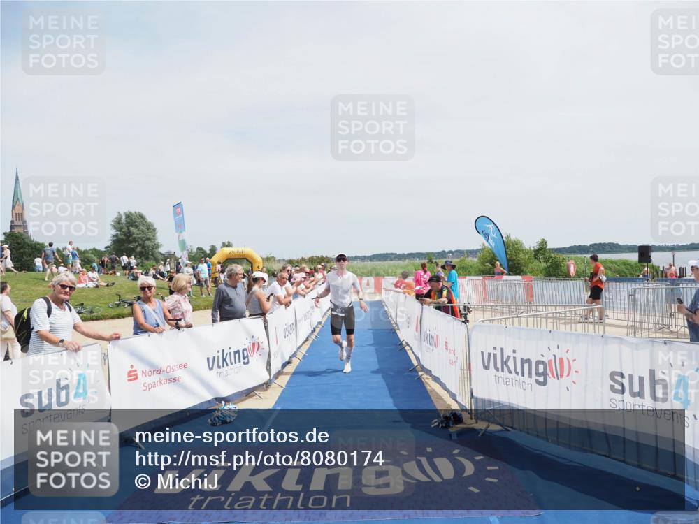 22.06.2025 - Viking Triathlon MichiJ http://msf.ph/oto/8080174 22.06.2025 14:20:05 Ziel 401 meine-sportfotos.de