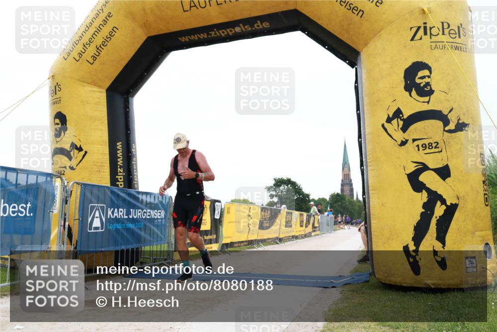 22.06.2025 - Viking Triathlon H.Heesch http://msf.ph/oto/8080188 22.06.2025 16:07:57 Laufen 327 meine-sportfotos.de