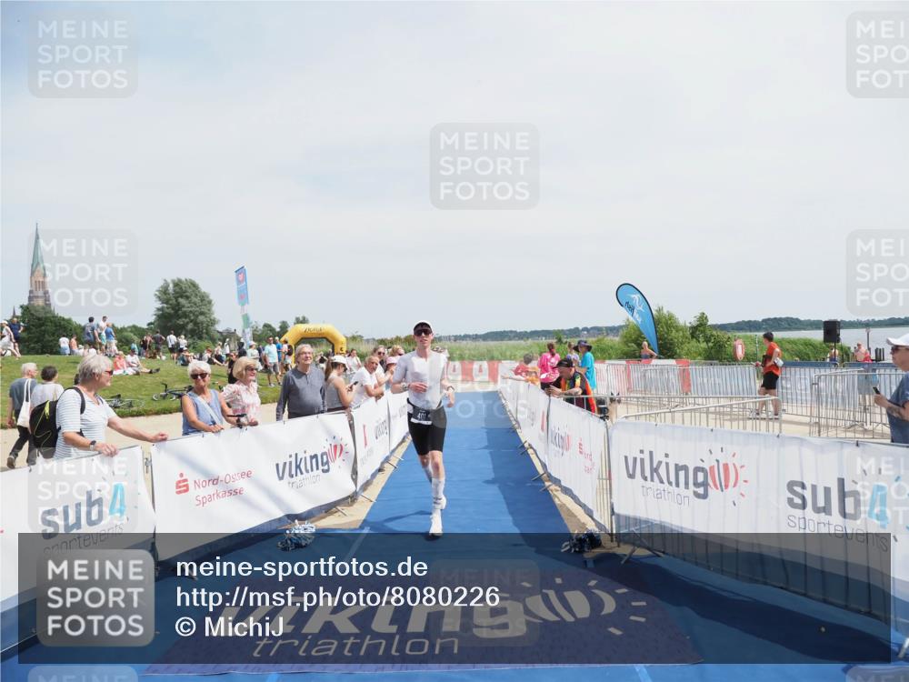 22.06.2025 - Viking Triathlon MichiJ http://msf.ph/oto/8080226 22.06.2025 14:20:06 Ziel 401 meine-sportfotos.de