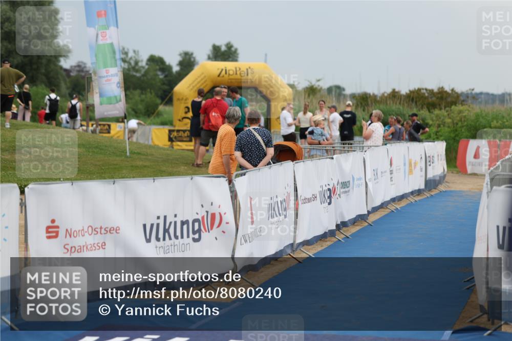 22.06.2025 - Viking Triathlon Yannick Fuchs http://msf.ph/oto/8080240 22.06.2025 16:52:21 Ziel  meine-sportfotos.de