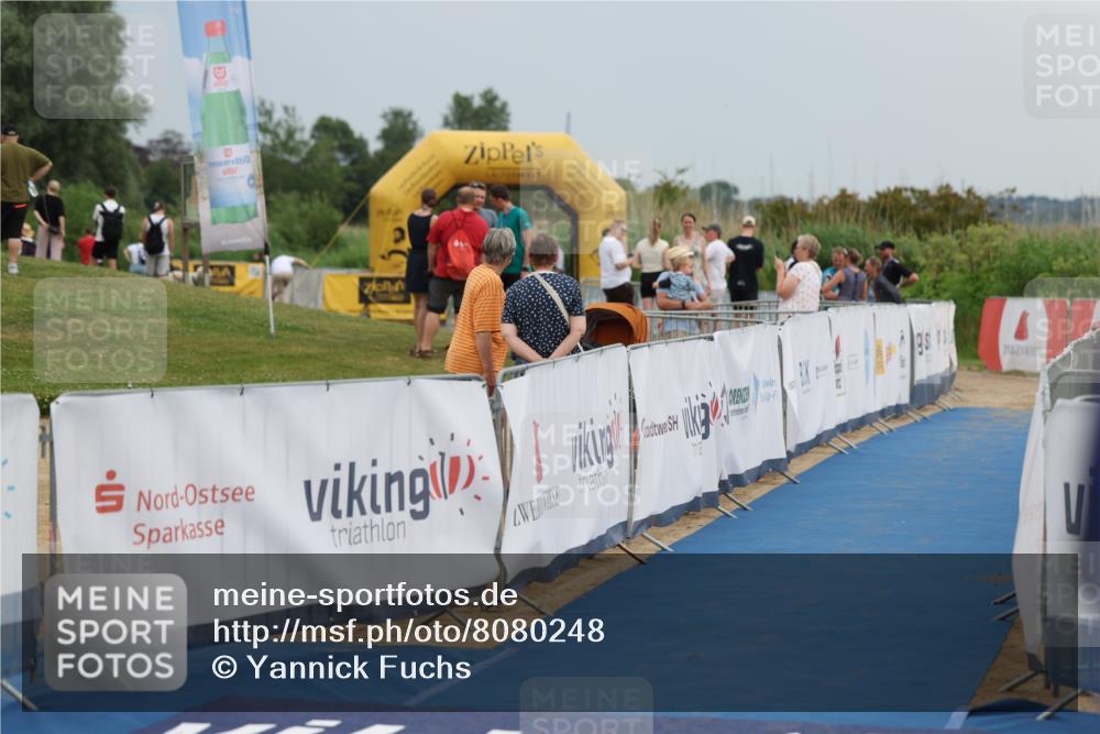 22.06.2025 - Viking Triathlon Yannick Fuchs http://msf.ph/oto/8080248 22.06.2025 16:52:21 Ziel  meine-sportfotos.de