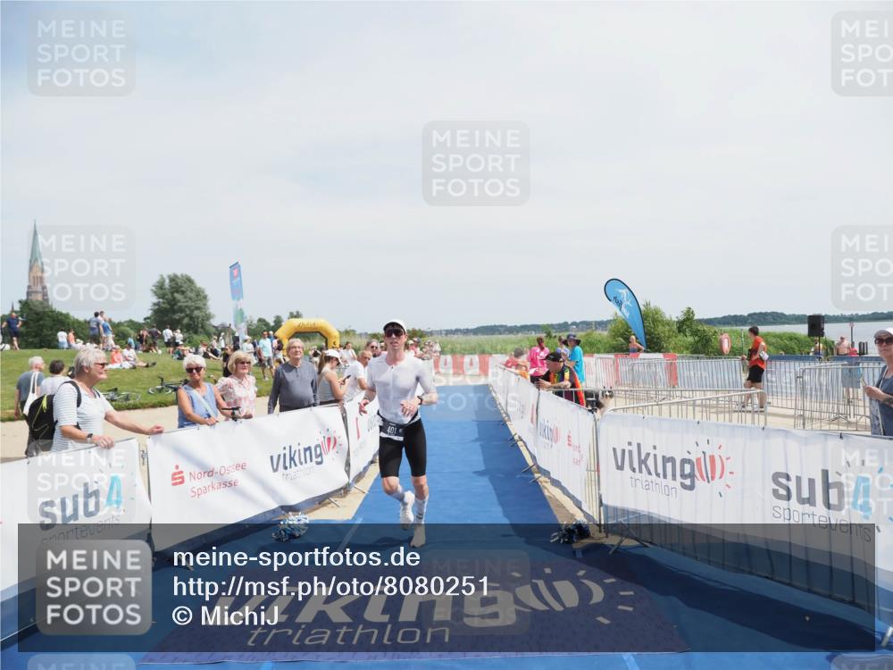 22.06.2025 - Viking Triathlon MichiJ http://msf.ph/oto/8080251 22.06.2025 14:20:06 Ziel 401 meine-sportfotos.de