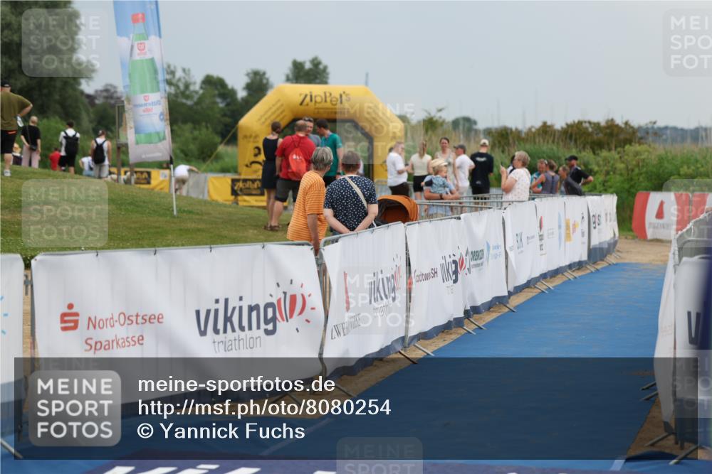 22.06.2025 - Viking Triathlon Yannick Fuchs http://msf.ph/oto/8080254 22.06.2025 16:52:21 Ziel  meine-sportfotos.de