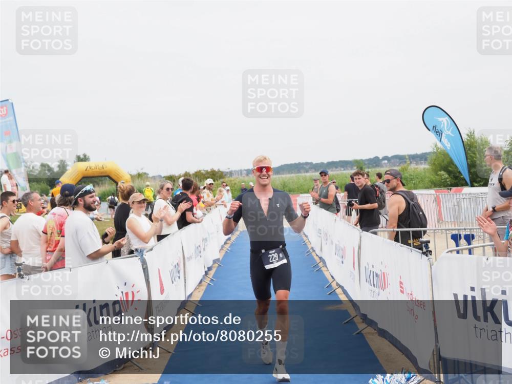 22.06.2025 - Viking Triathlon MichiJ http://msf.ph/oto/8080255 22.06.2025 14:40:09 Ziel 229 meine-sportfotos.de