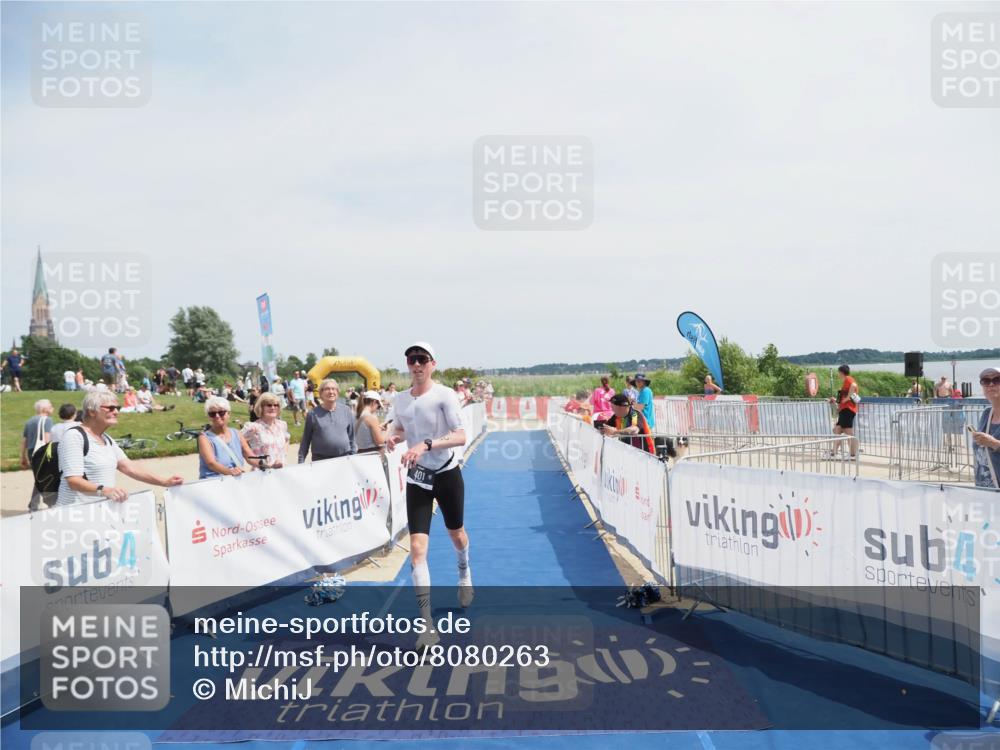 22.06.2025 - Viking Triathlon MichiJ http://msf.ph/oto/8080263 22.06.2025 14:20:06 Ziel 401 meine-sportfotos.de