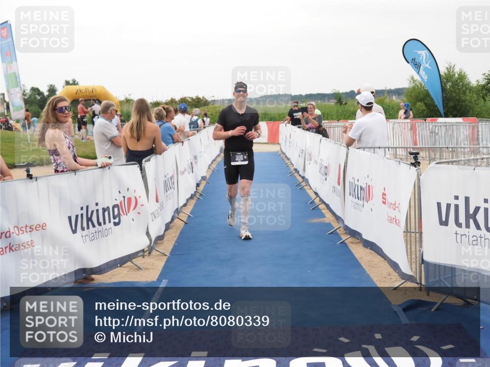 22.06.2025 - Viking Triathlon MichiJ http://msf.ph/oto/8080339 22.06.2025 15:56:43 Ziel 261, 306 meine-sportfotos.de