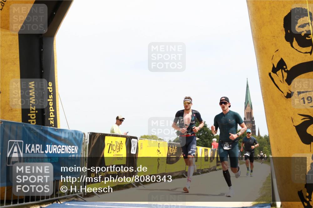 22.06.2025 - Viking Triathlon H.Heesch http://msf.ph/oto/8080343 22.06.2025 13:04:45 Laufen 434, 520, 557, 641 meine-sportfotos.de