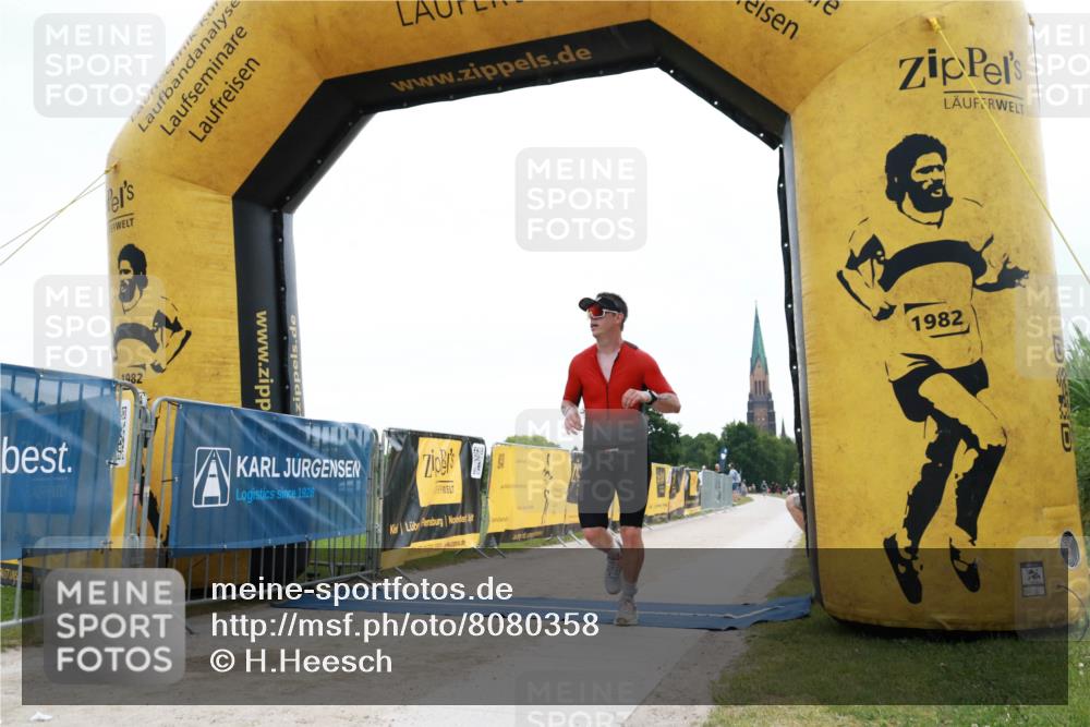 22.06.2025 - Viking Triathlon H.Heesch http://msf.ph/oto/8080358 22.06.2025 16:16:55 Laufen 106 meine-sportfotos.de
