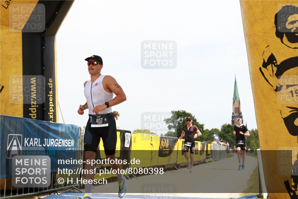 22.06.2025 - Viking Triathlon H.Heesch http://msf.ph/oto/8080398 22.06.2025 13:06:03 Laufen 187, 388, 407 meine-sportfotos.de