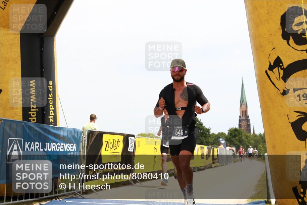 22.06.2025 - Viking Triathlon H.Heesch http://msf.ph/oto/8080410 22.06.2025 13:06:09 Laufen 187, 207, 388, 407, 546 meine-sportfotos.de