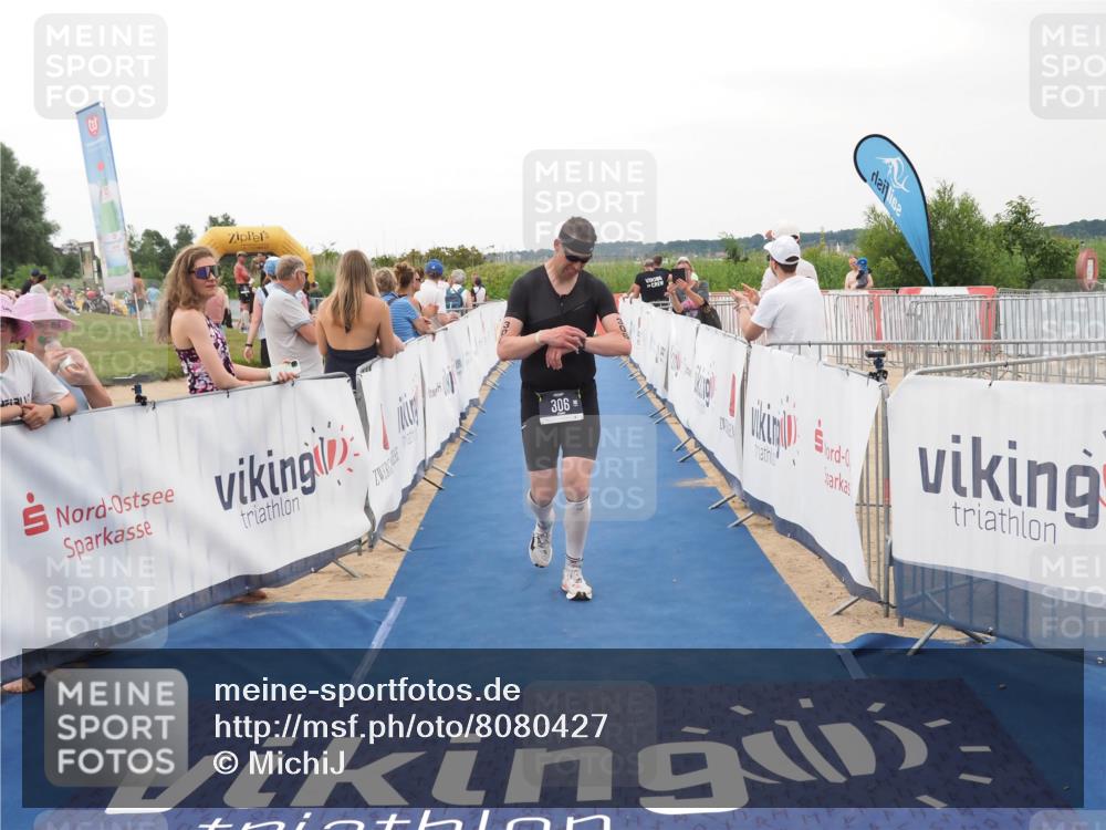 22.06.2025 - Viking Triathlon MichiJ http://msf.ph/oto/8080427 22.06.2025 15:56:44 Ziel 261, 306 meine-sportfotos.de