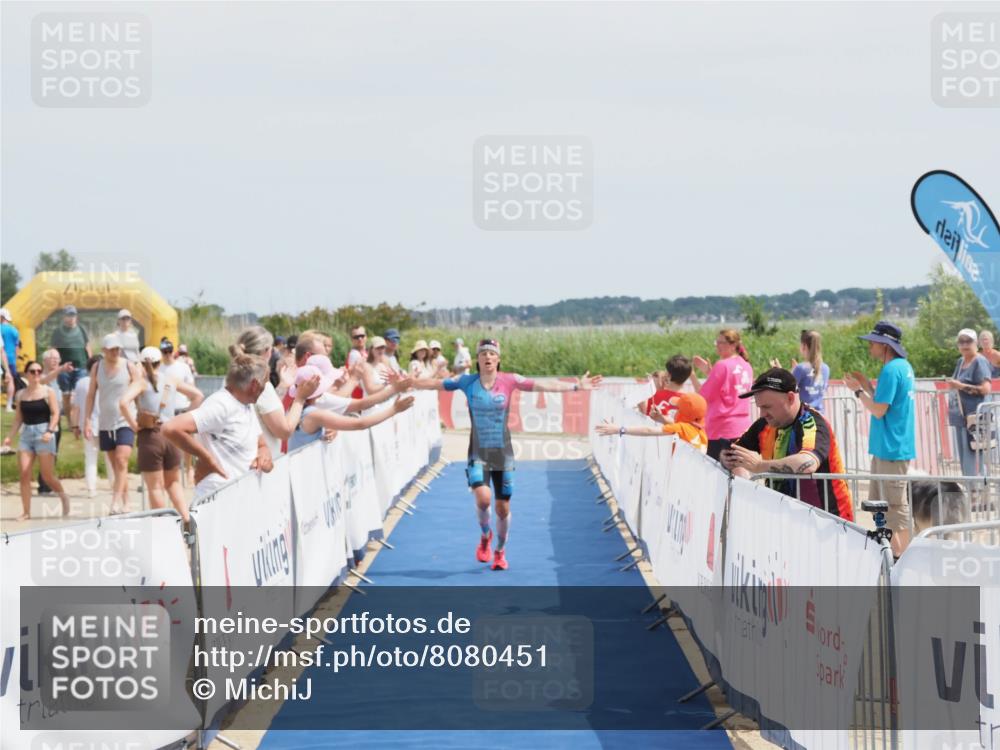 22.06.2025 - Viking Triathlon MichiJ http://msf.ph/oto/8080451 22.06.2025 14:20:33 Ziel 9 meine-sportfotos.de