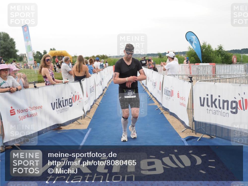 22.06.2025 - Viking Triathlon MichiJ http://msf.ph/oto/8080465 22.06.2025 15:56:45 Ziel 261, 306 meine-sportfotos.de