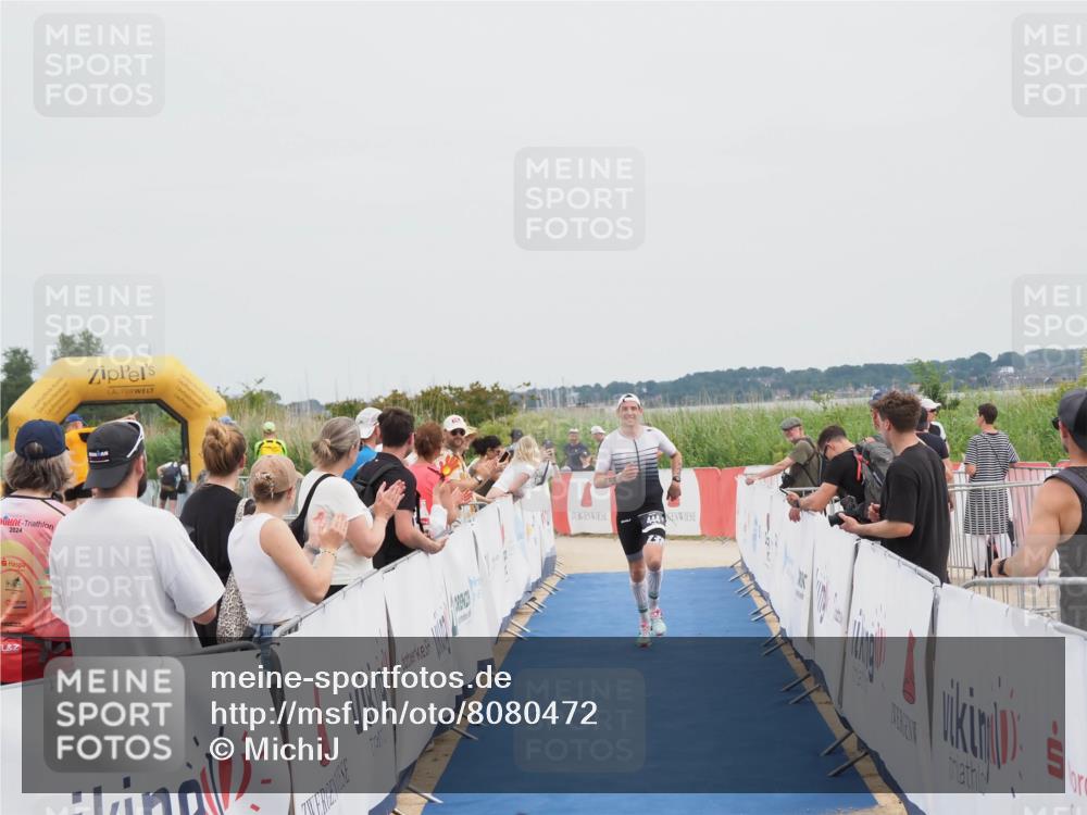 22.06.2025 - Viking Triathlon MichiJ http://msf.ph/oto/8080472 22.06.2025 14:40:41 Ziel 444 meine-sportfotos.de