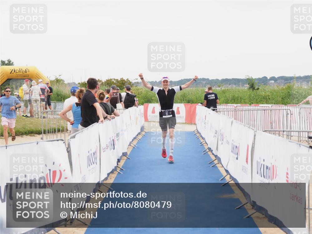 22.06.2025 - Viking Triathlon MichiJ http://msf.ph/oto/8080479 22.06.2025 16:09:58 Ziel 97 meine-sportfotos.de