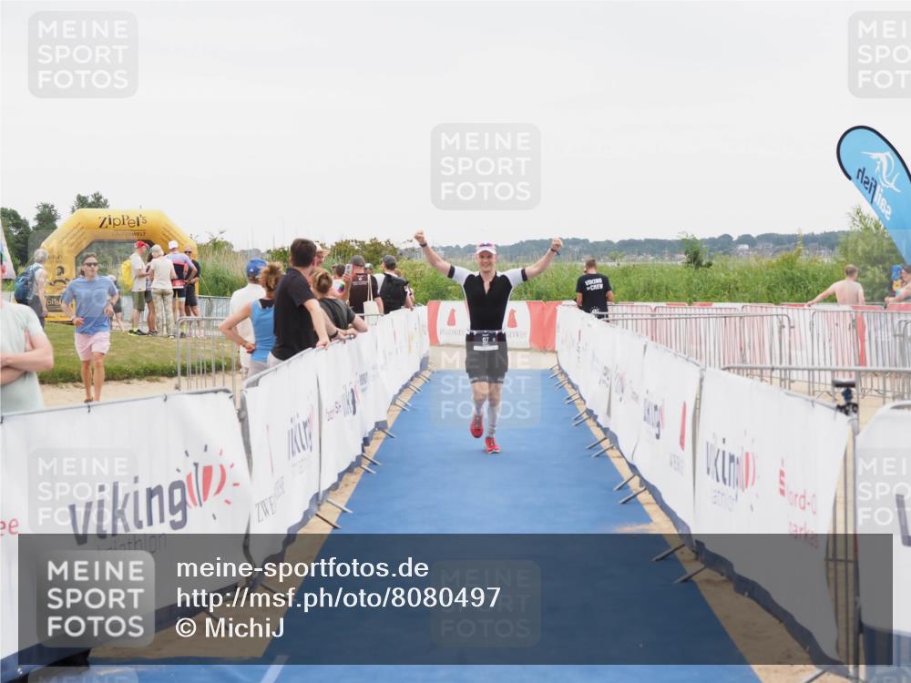 22.06.2025 - Viking Triathlon MichiJ http://msf.ph/oto/8080497 22.06.2025 16:09:58 Ziel 97 meine-sportfotos.de