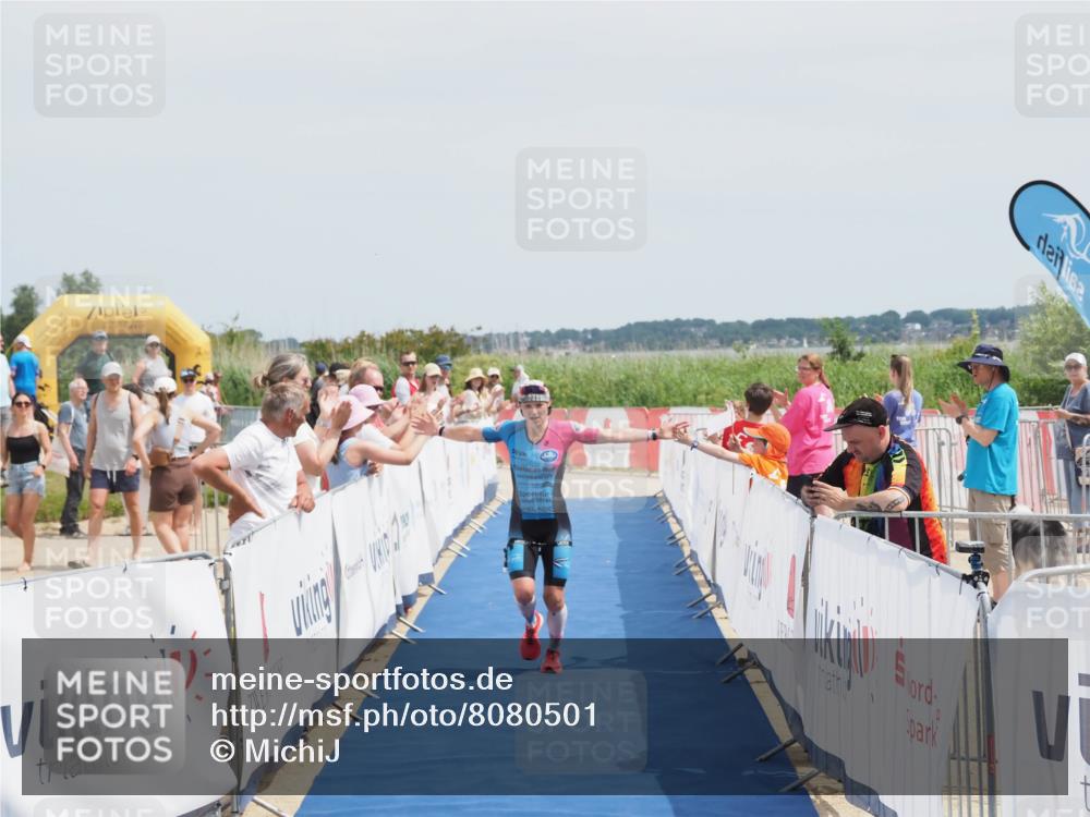 22.06.2025 - Viking Triathlon MichiJ http://msf.ph/oto/8080501 22.06.2025 14:20:33 Ziel 9 meine-sportfotos.de
