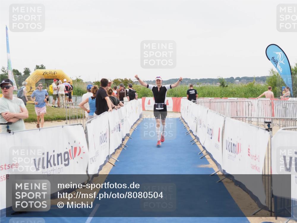 22.06.2025 - Viking Triathlon MichiJ http://msf.ph/oto/8080504 22.06.2025 16:09:58 Ziel 97 meine-sportfotos.de