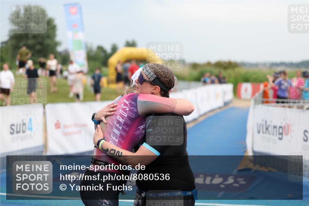 22.06.2025 - Viking Triathlon Yannick Fuchs http://msf.ph/oto/8080536 22.06.2025 16:54:35 Ziel  meine-sportfotos.de