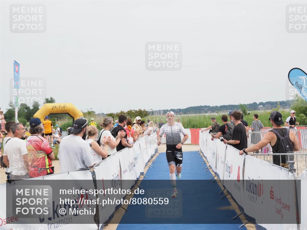 22.06.2025 - Viking Triathlon MichiJ http://msf.ph/oto/8080559 22.06.2025 14:40:42 Ziel 444 meine-sportfotos.de