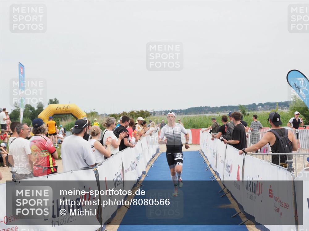 22.06.2025 - Viking Triathlon MichiJ http://msf.ph/oto/8080566 22.06.2025 14:40:42 Ziel 444 meine-sportfotos.de