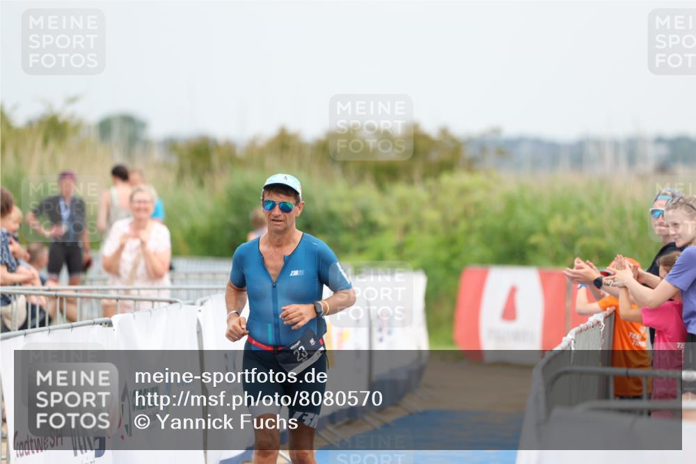 22.06.2025 - Viking Triathlon Yannick Fuchs http://msf.ph/oto/8080570 22.06.2025 16:56:15 Ziel 23 meine-sportfotos.de