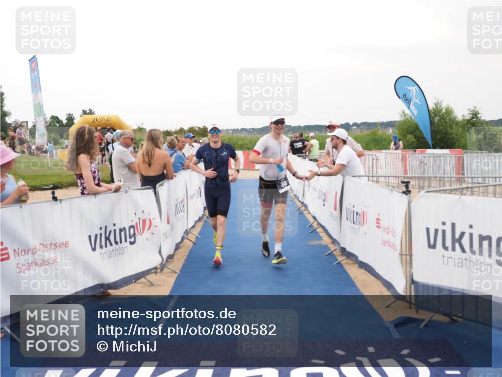 22.06.2025 - Viking Triathlon MichiJ http://msf.ph/oto/8080582 22.06.2025 15:56:57 Ziel 318, 328 meine-sportfotos.de