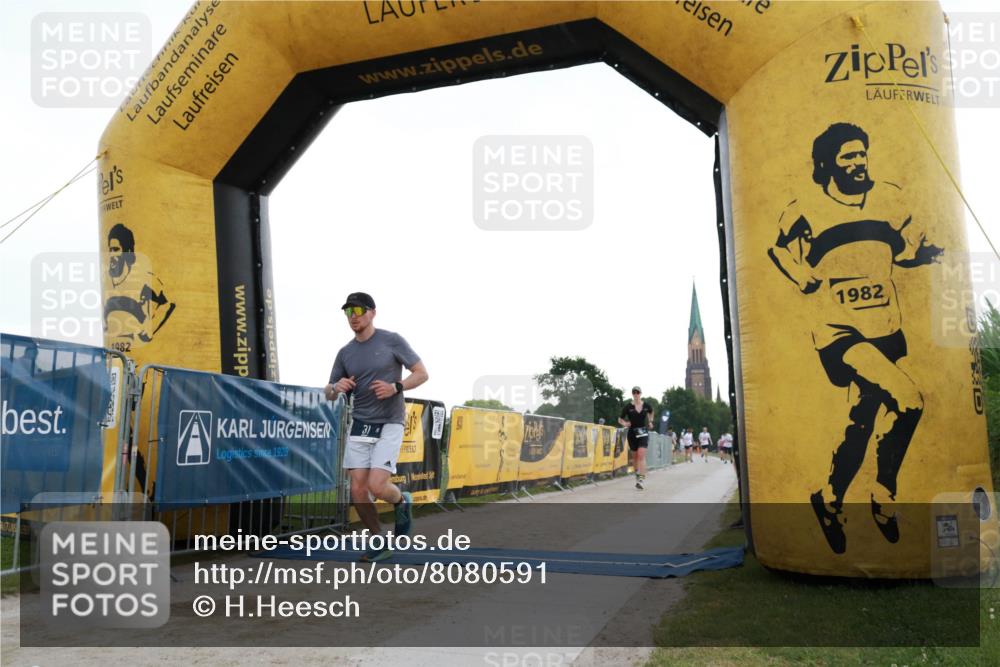 22.06.2025 - Viking Triathlon H.Heesch http://msf.ph/oto/8080591 22.06.2025 16:27:51 Laufen 31, 285 meine-sportfotos.de