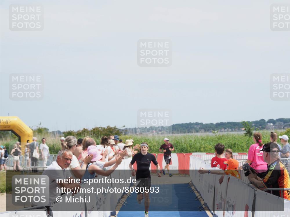 22.06.2025 - Viking Triathlon MichiJ http://msf.ph/oto/8080593 22.06.2025 14:21:27 Ziel 10 meine-sportfotos.de