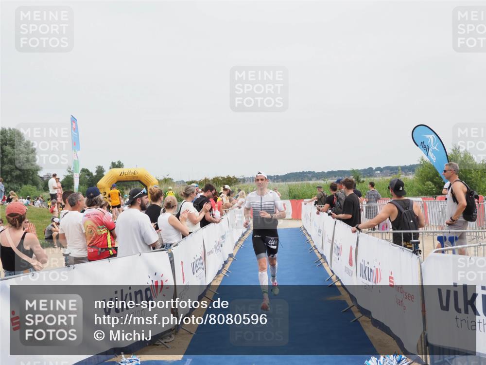 22.06.2025 - Viking Triathlon MichiJ http://msf.ph/oto/8080596 22.06.2025 14:40:42 Ziel 444 meine-sportfotos.de
