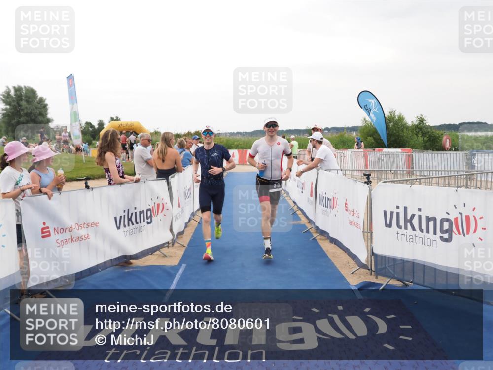 22.06.2025 - Viking Triathlon MichiJ http://msf.ph/oto/8080601 22.06.2025 15:56:57 Ziel 318, 328 meine-sportfotos.de
