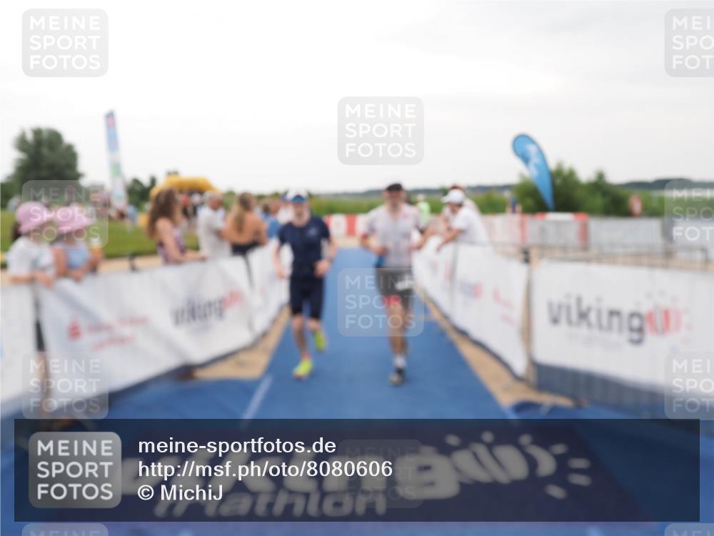 22.06.2025 - Viking Triathlon MichiJ http://msf.ph/oto/8080606 22.06.2025 15:56:57 Ziel 318, 328 meine-sportfotos.de