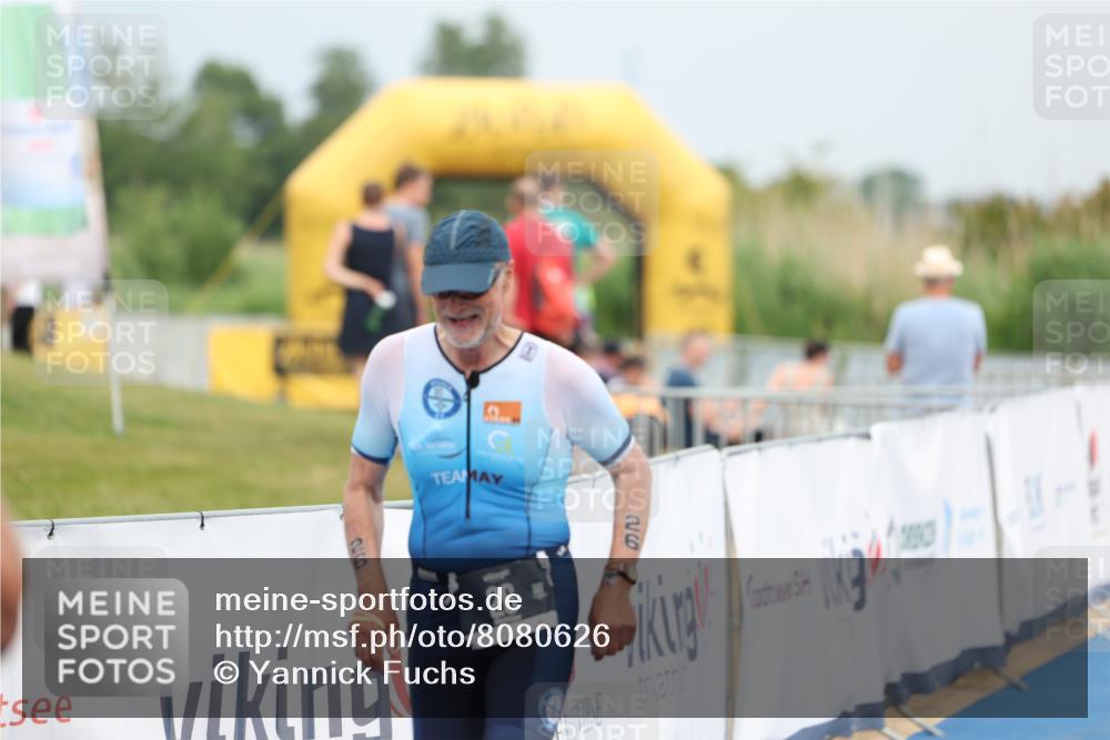 22.06.2025 - Viking Triathlon Yannick Fuchs http://msf.ph/oto/8080626 22.06.2025 16:59:21 Ziel 26 meine-sportfotos.de
