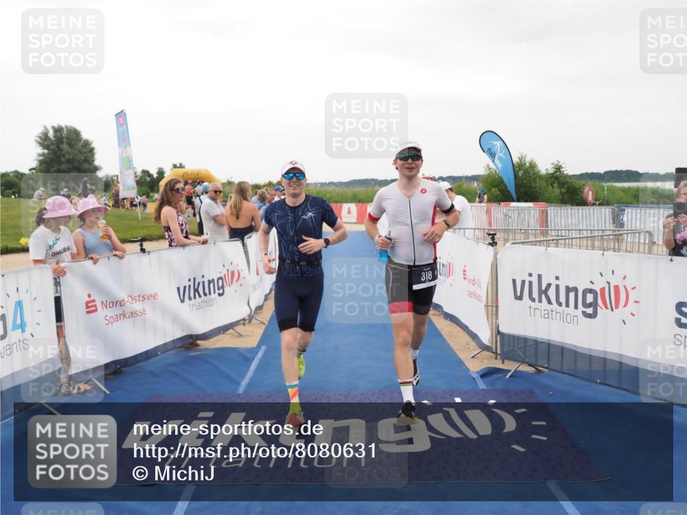 22.06.2025 - Viking Triathlon MichiJ http://msf.ph/oto/8080631 22.06.2025 15:56:58 Ziel 318, 328 meine-sportfotos.de