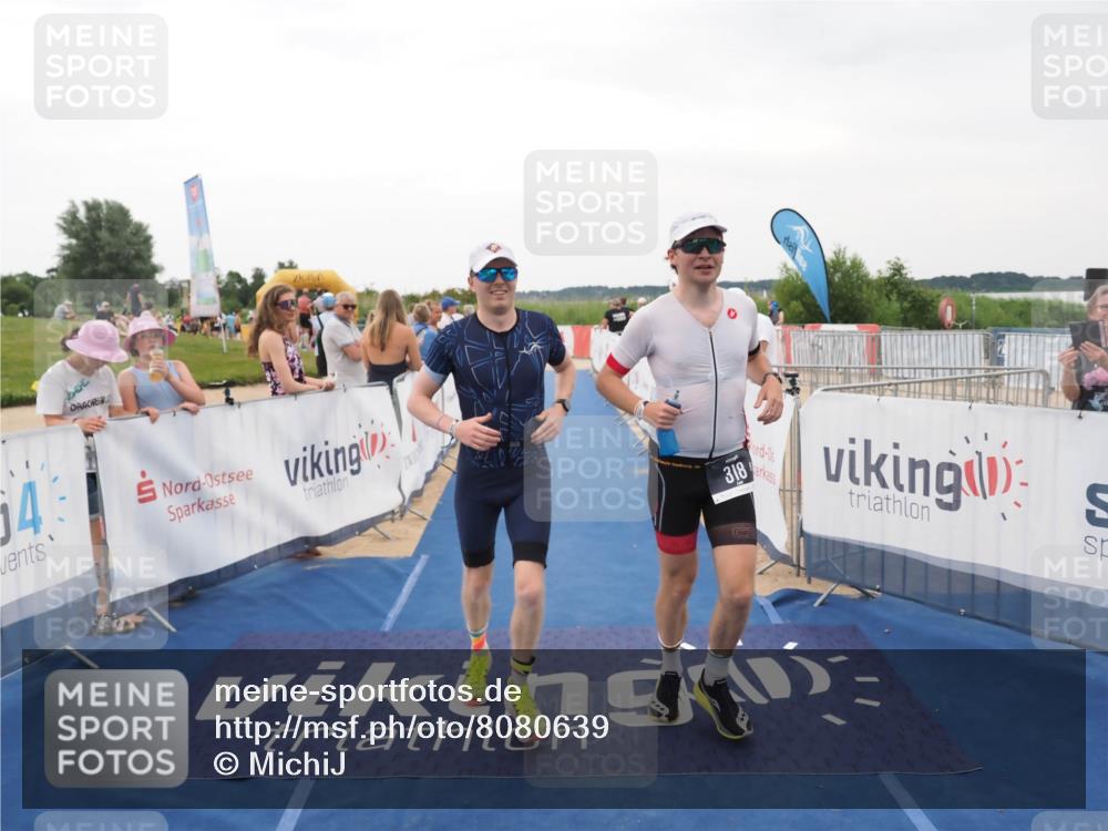22.06.2025 - Viking Triathlon MichiJ http://msf.ph/oto/8080639 22.06.2025 15:56:58 Ziel 318, 328 meine-sportfotos.de